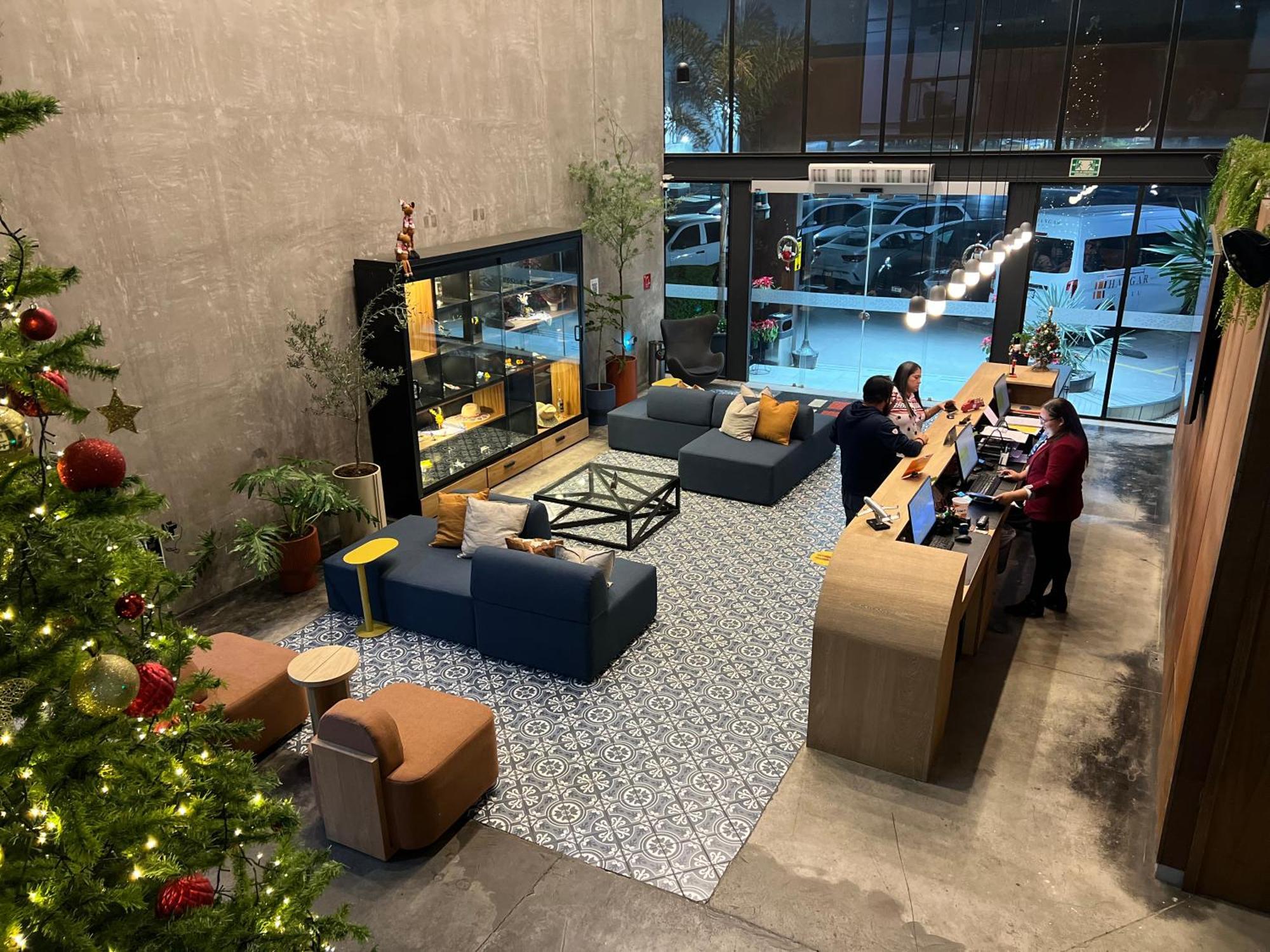 Hangar Select Aeropuerto Guadalajara Las Pintas Zewnętrze zdjęcie